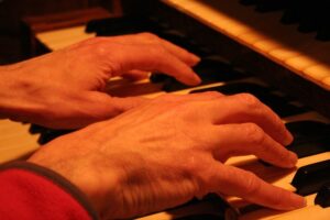 Read more about the article Exploring the Majesty of the Pipe Organ: A Musical Marvel